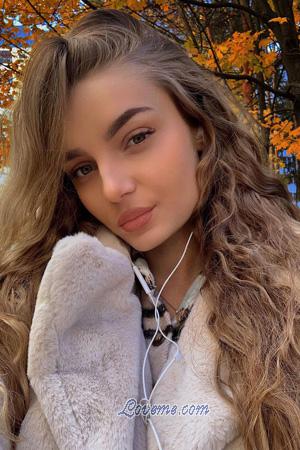 205490 - Yuliya Age: 19 - Belarus