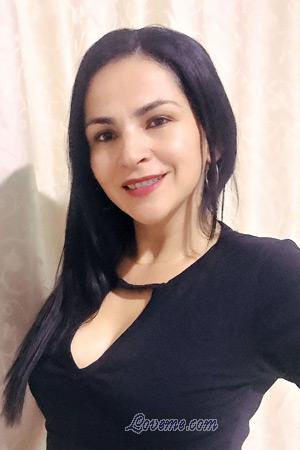 212326 - Alexandra Age: 48 - Colombia