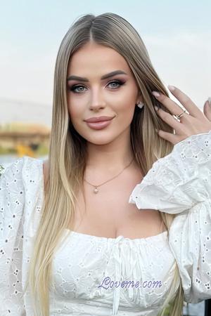222823 - Illona Age: 23 - Ukraine